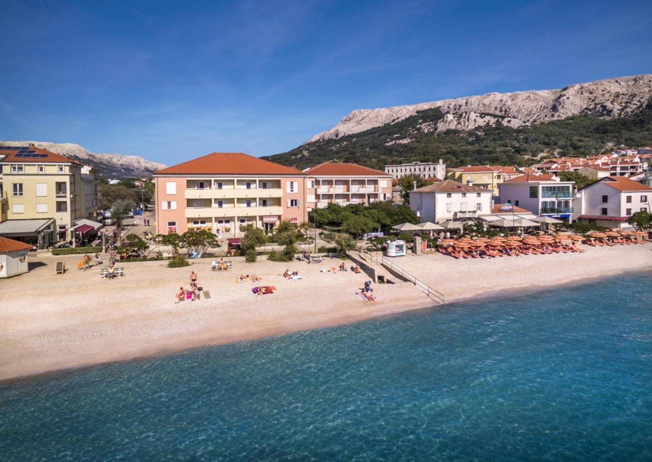 Valamar Villa Adria Baška Kültér fotó